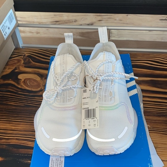 Men’s Adidas Shoes - Picture 9 of 9